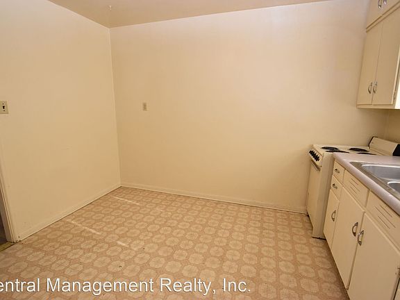 5th image of 420 S 28th St