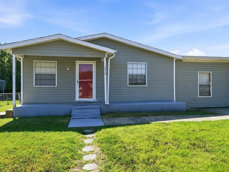 1410 Karen Dr