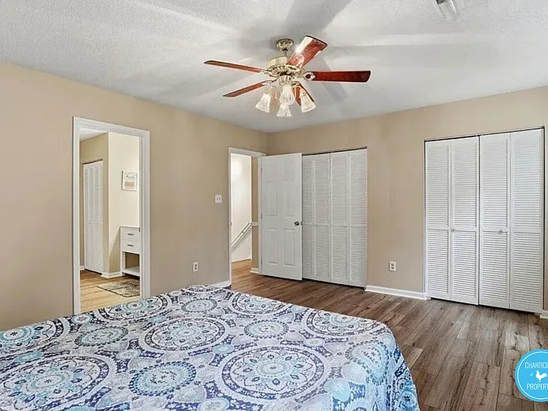 5738 Three Oaks Dr #1 — Photo 17