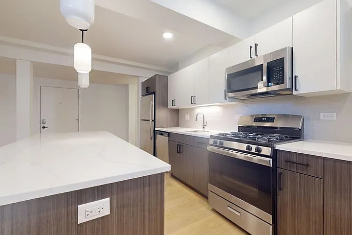 5700 S. Blackstone Avenue — Photo 52