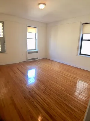 Rented by Roberto Guilbet, LREB | media 28