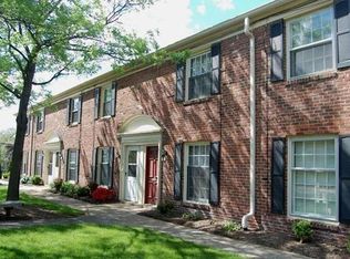 86 Menlo Park Dr, Akron, OH 44313