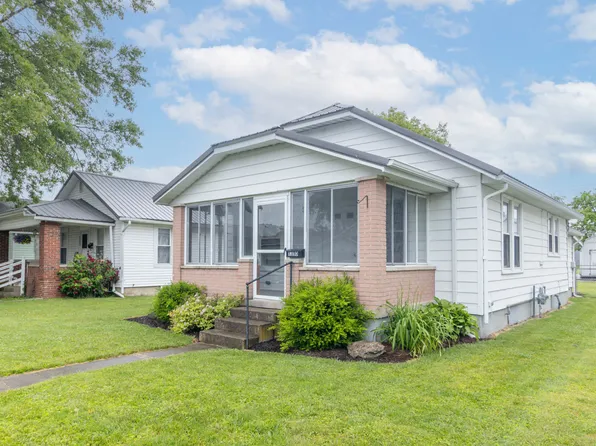 1310 N Cherry St, Rushville, IN 46173