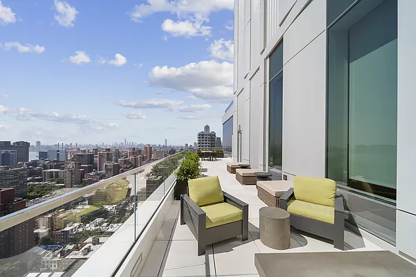 Rented by Oxford Property Group | media 32