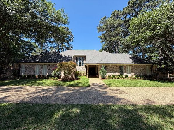 6 Cindywood Dr