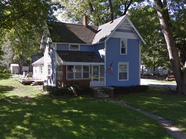 325 Mechanic St, Stockbridge, MI 49285