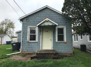 1542 27th Ave S, Clinton, IA 52732
