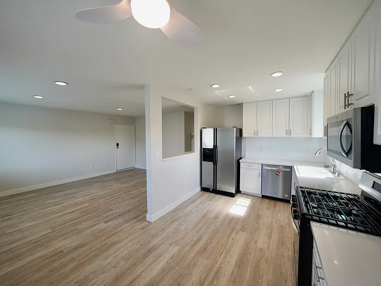 16681 Green Ln #3 — Photo 10