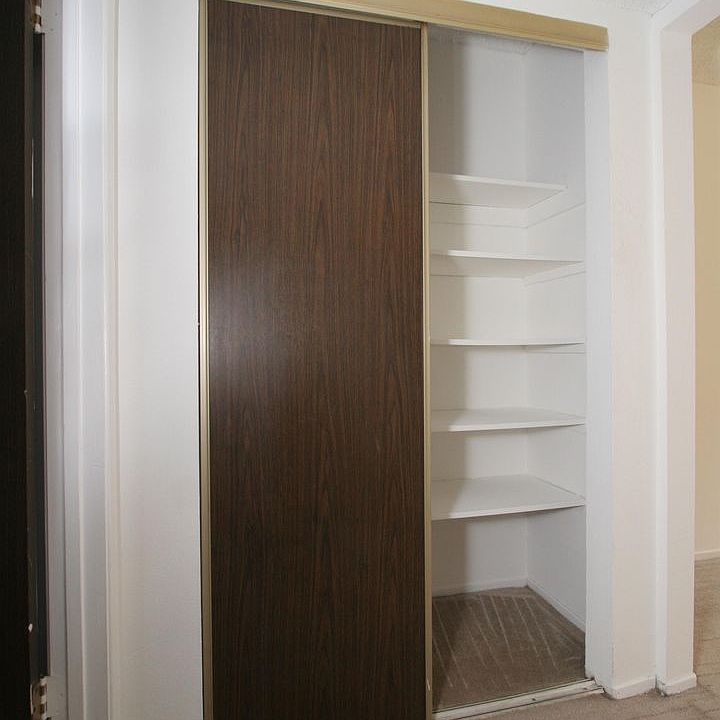 Building Photo 5