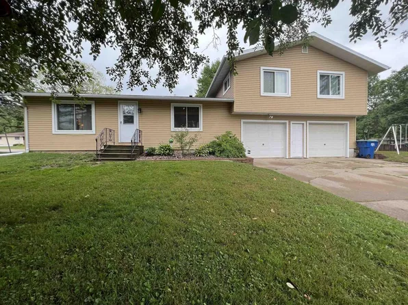 402 North 1ST AVENUE, Edgar, WI 54426