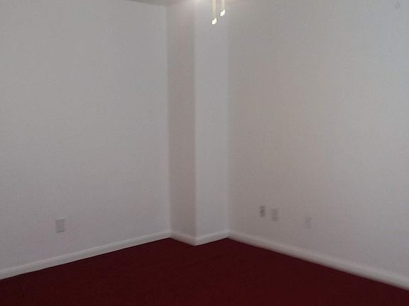 3rd image of 2115 Whittier Dr