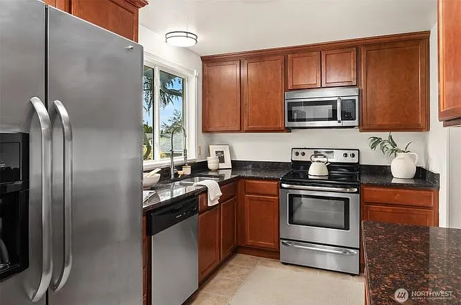17615 Brook Blvd — Photo 5