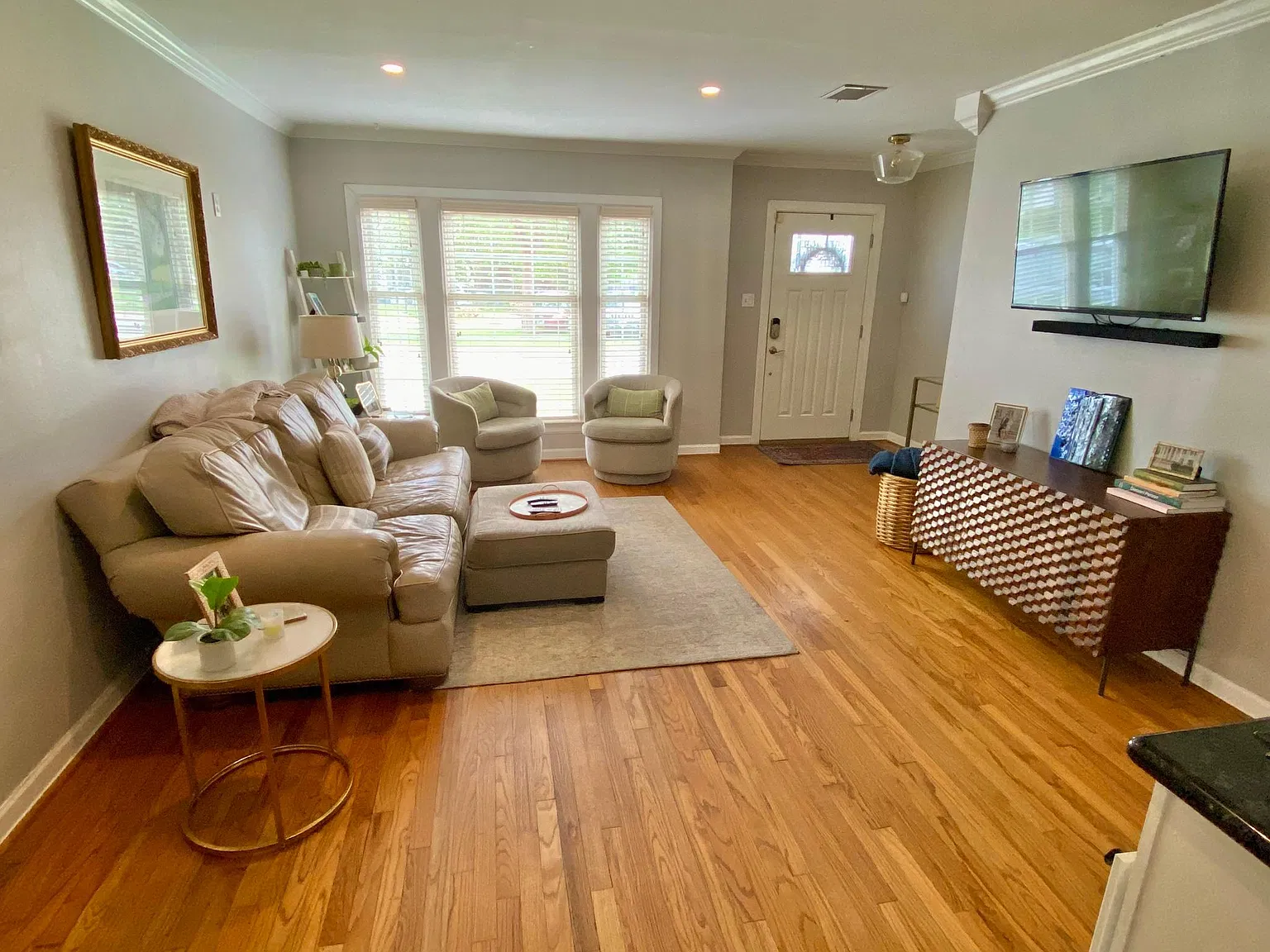 914 Dorothy St — Photo 2