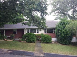 15 Sandon Dr, Asheville, NC 28804