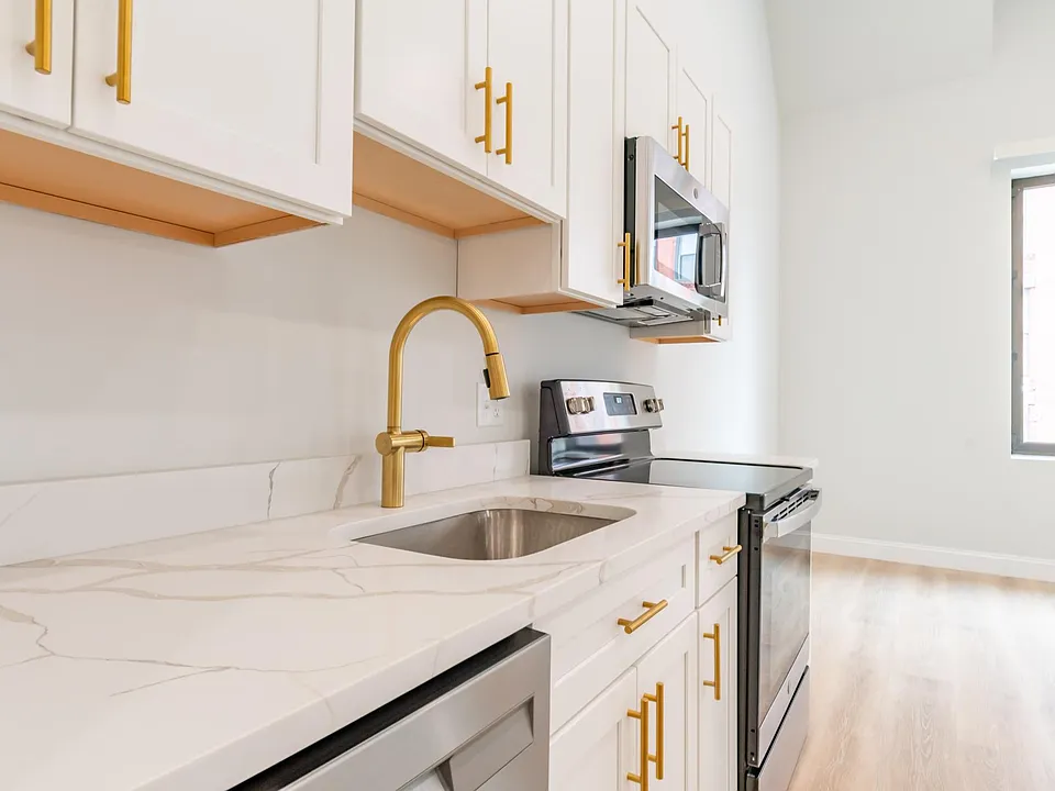 146 Main St #302