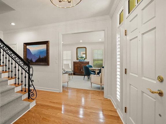 5th image of 1809 River Heights Dr