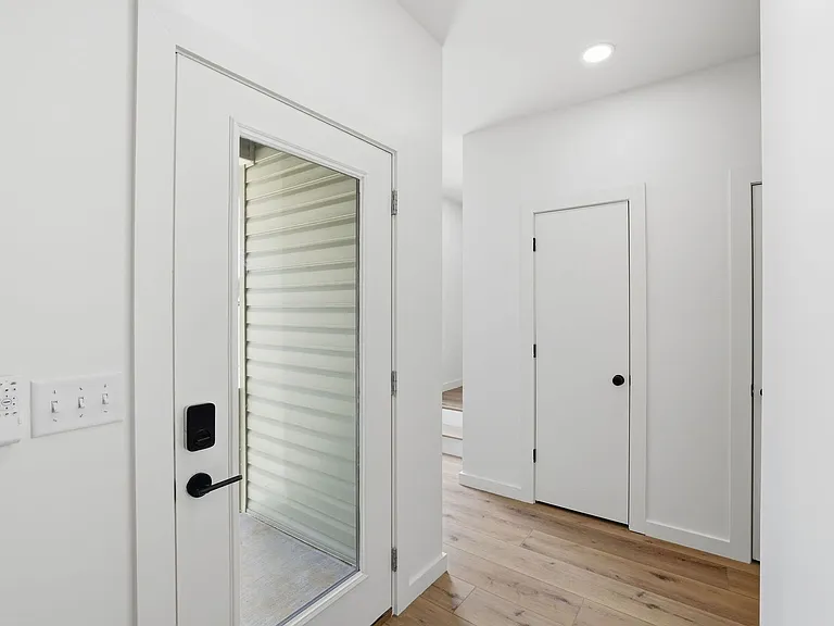427 Ankara Ct — Photo 3