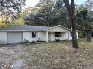 11305 Prassenos Ln, Moss Point, MS 39562