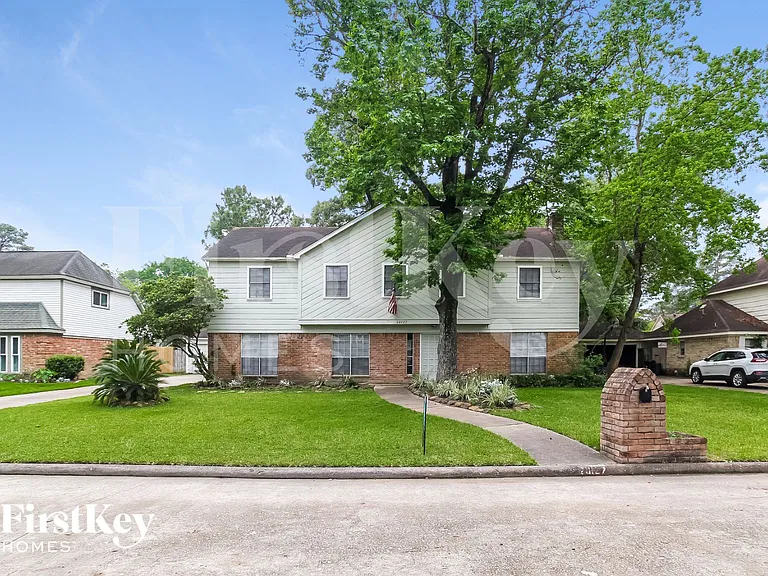 20127 Pinehurst Trail Dr — Photo 1