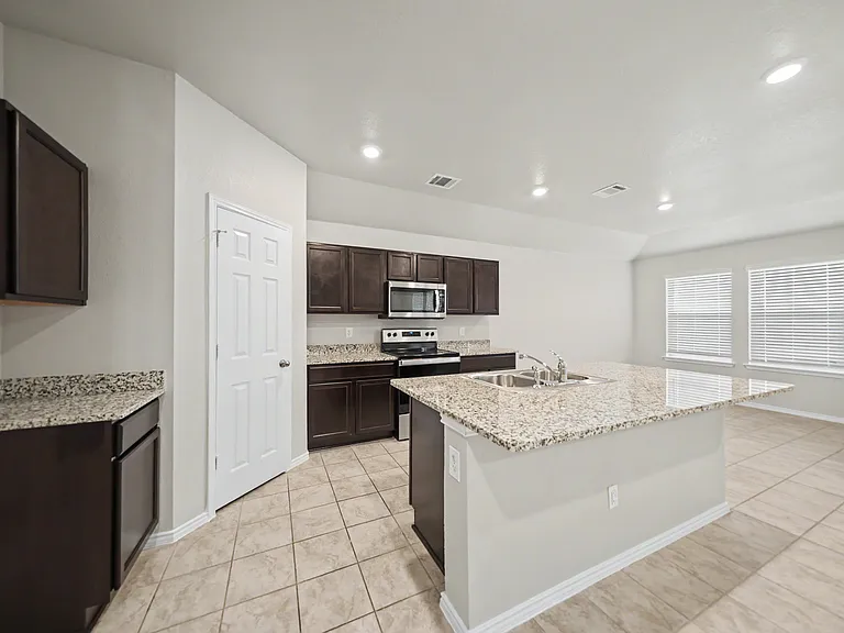 3610 Tanchico Dr — Photo 4