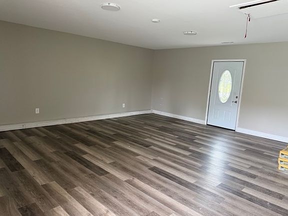 4th image of 311 Dolores Dr