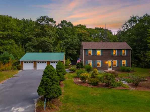 30 Oxbow Circle, Naples, ME 04055