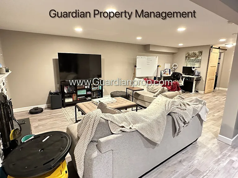 3050 Glenden Ter — Photo 22
