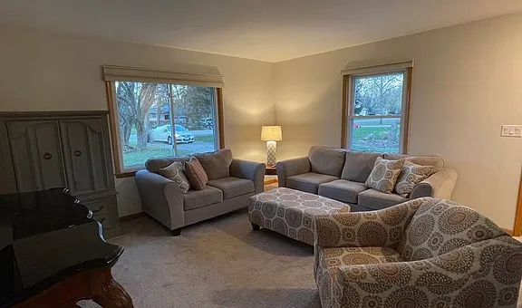 1 bed, 700 sqft, $1,200 — Photo 1