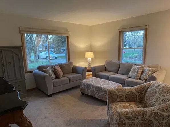 1515 Autumn Dr, Racine, WI 53402