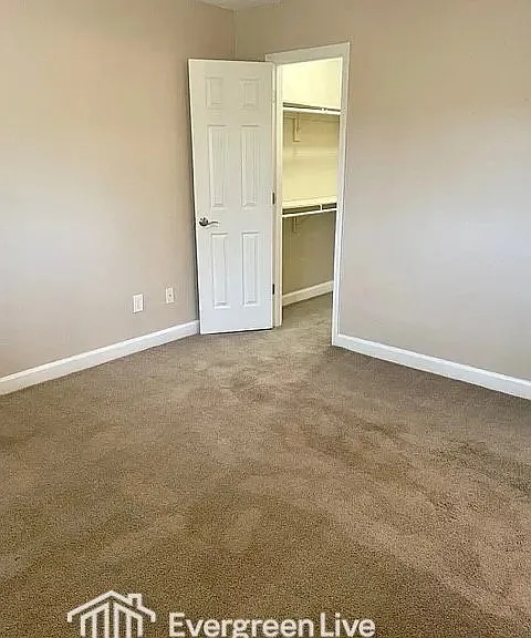 648 Carrier Dr — Photo 26