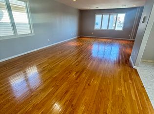 33-35 George St #2, Newark, NJ 07105