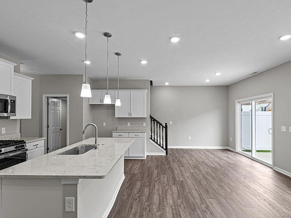 4th image of 4980 Pebble Court Dr