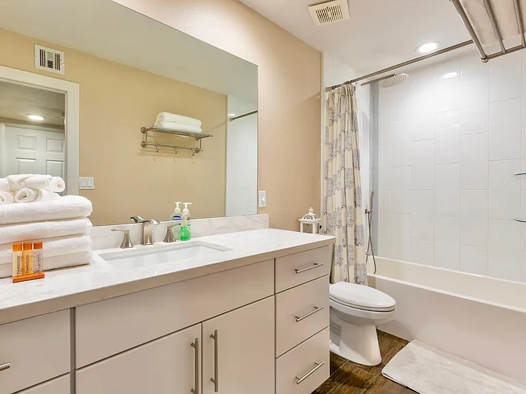 8249 E Redwing Rd — Photo 35