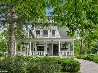 693 Greenwood Ave, Glencoe, IL, 60022