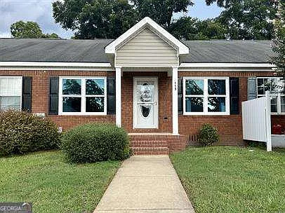 115 Northpointe Dr — Photo 2