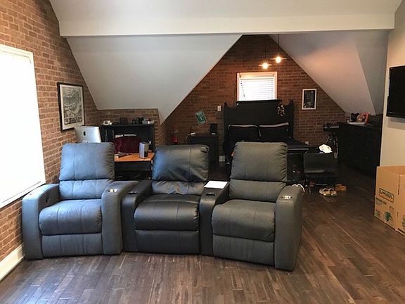 Bonus room suite