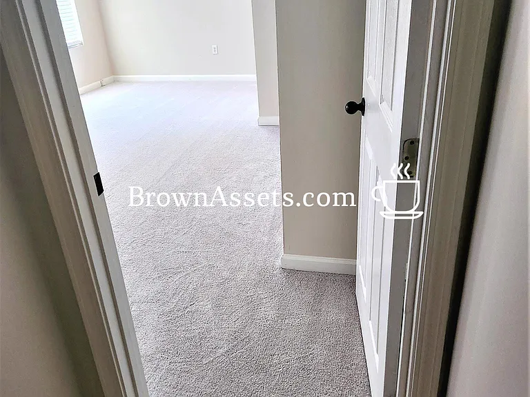 2722 B M Montgomery St — Photo 8