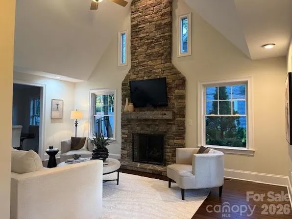 2907 Park Rd, Charlotte, NC 28209