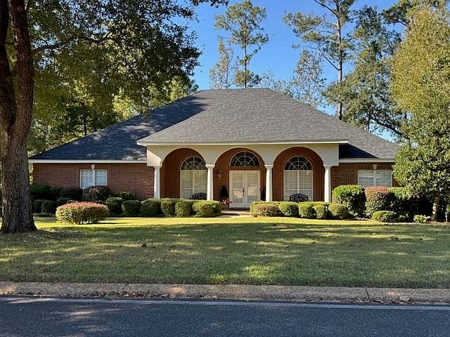 1st image of 2618 Wharton Cir