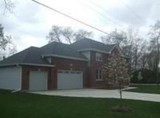 671 W Barry Ave, Addison, IL 60101