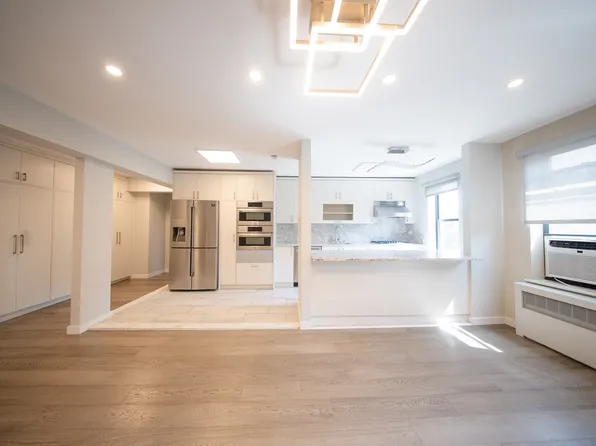 2569 West Second Street image 6 of 43