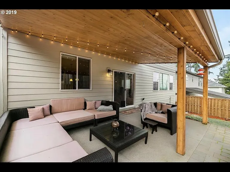7664 SW 204th Ave — Photo 16