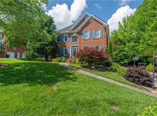 8116 Glengarriff Rd, Clemmons, NC 27012