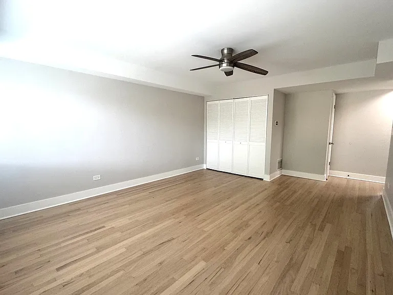 1215 Balmoral Ave #2 — Photo 3