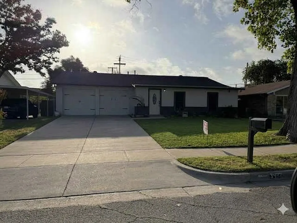 3432 Cardinal Ln