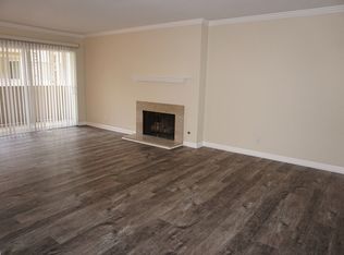 402 Oak Grove Ave, Menlo Park, CA 94025
