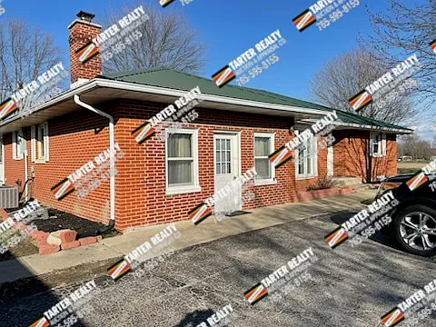 9809 State Road 35 — Photo 1