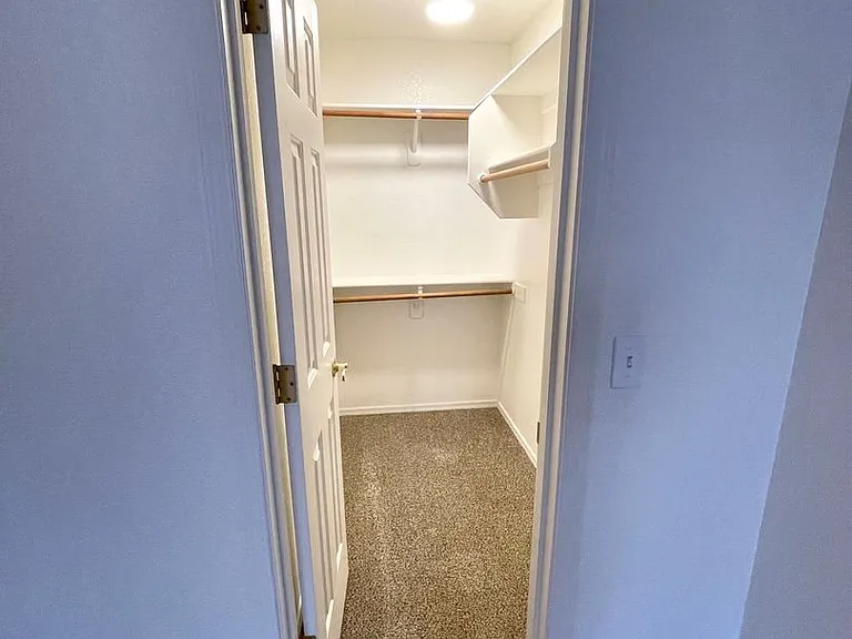 2021 Chambers Ave — Photo 23