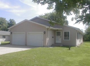 317-319 Roosevelt St, Chesterton, IN 46304