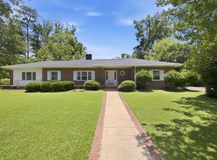 206 Sproles Ave E, Greenwood, SC 29649